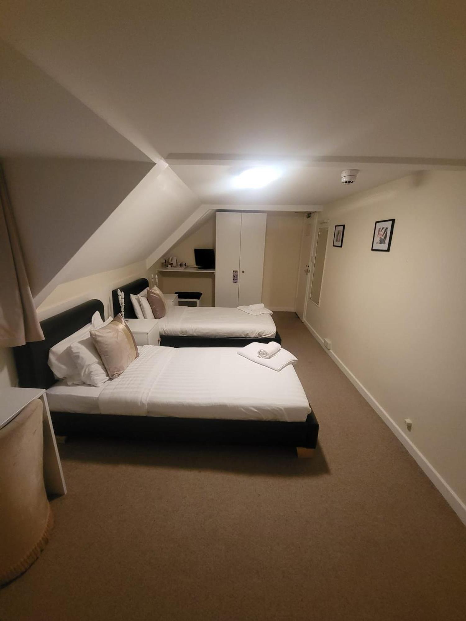 The Old Bank House Hotel Grouville Экстерьер фото
